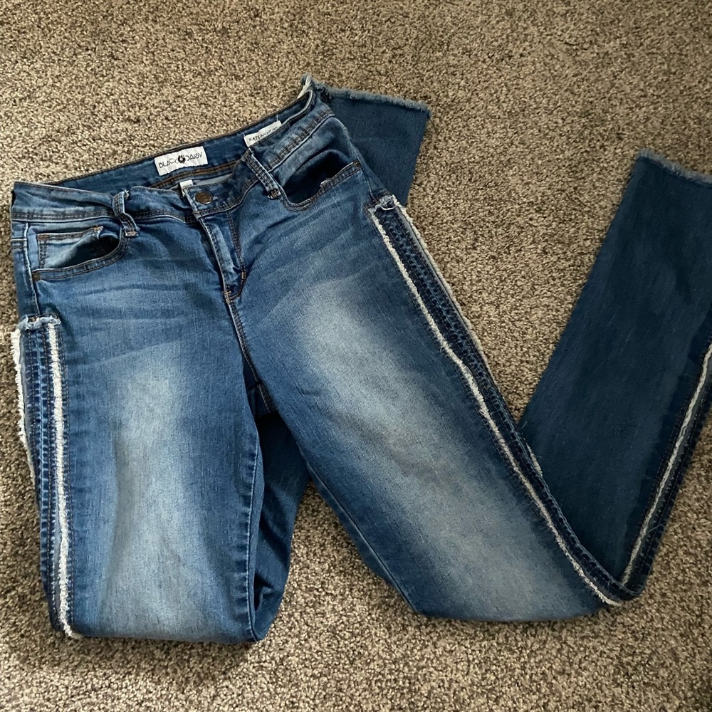 Black Daisy distressed denim